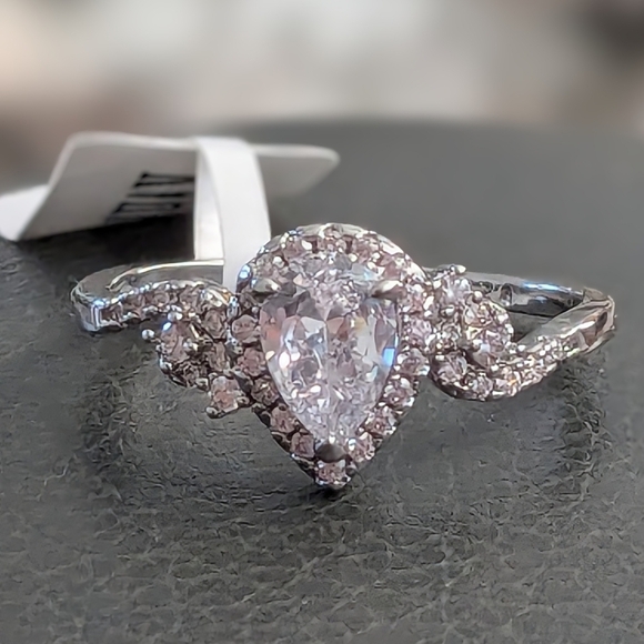 NEW Charmed Aroma Ring - Picture 2 of 7